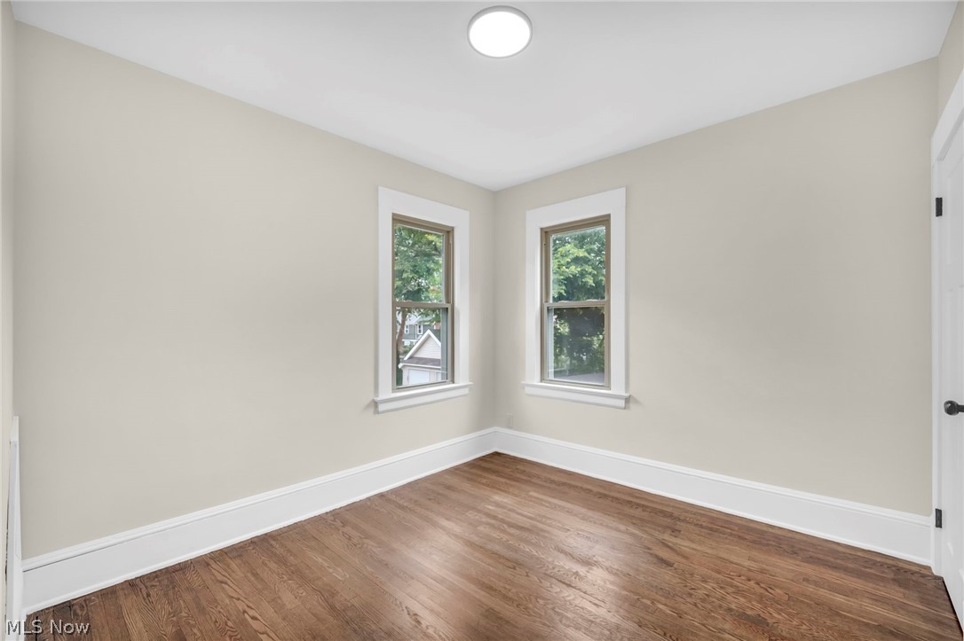 1515 Orchard Grove Avenue Lakewood OH 44107