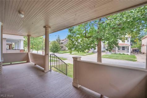 1515 Orchard Grove Avenue Lakewood OH 44107