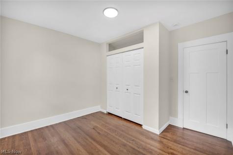 1515 Orchard Grove Avenue Lakewood OH 44107