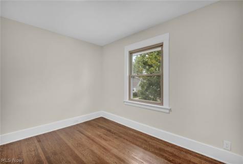 1515 Orchard Grove Avenue Lakewood OH 44107