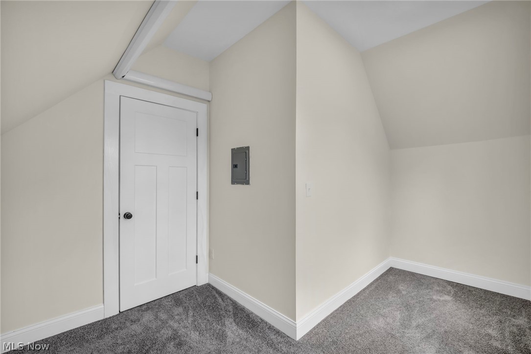 1515 Orchard Grove Avenue Lakewood OH 44107