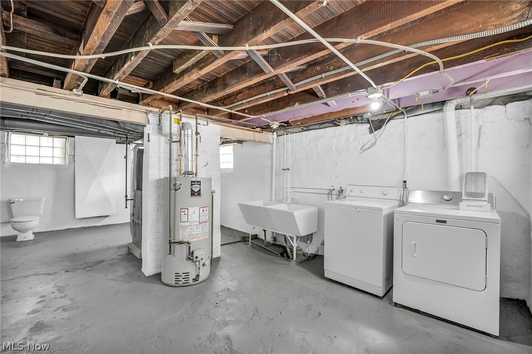 1515 Orchard Grove Avenue Lakewood OH 44107
