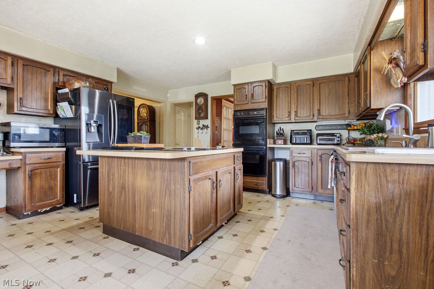 435 North Street Chardon OH 44024