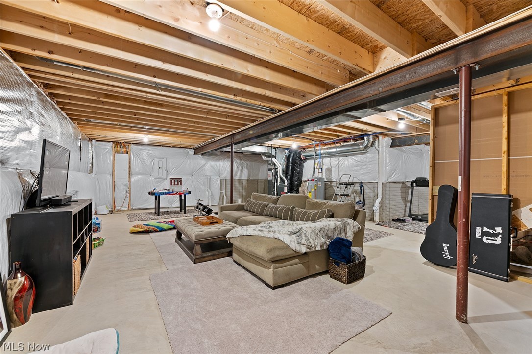 7181 Stonegate Circle NE Canton OH 44721