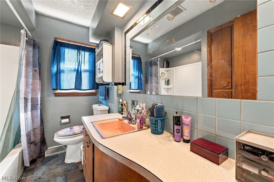 359 Stephens Road Akron OH 44312