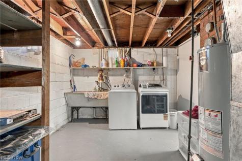359 Stephens Road Akron OH 44312