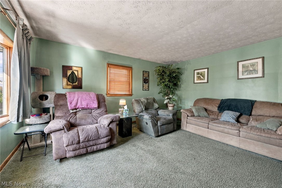 359 Stephens Road Akron OH 44312