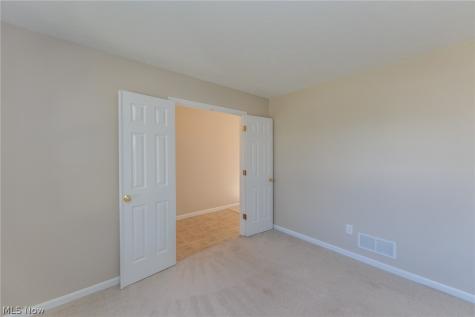 1877 Baythorn Way Brunswick OH 44212