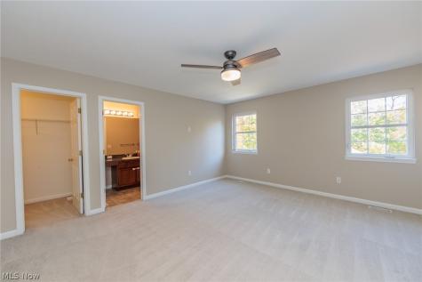 1877 Baythorn Way Brunswick OH 44212