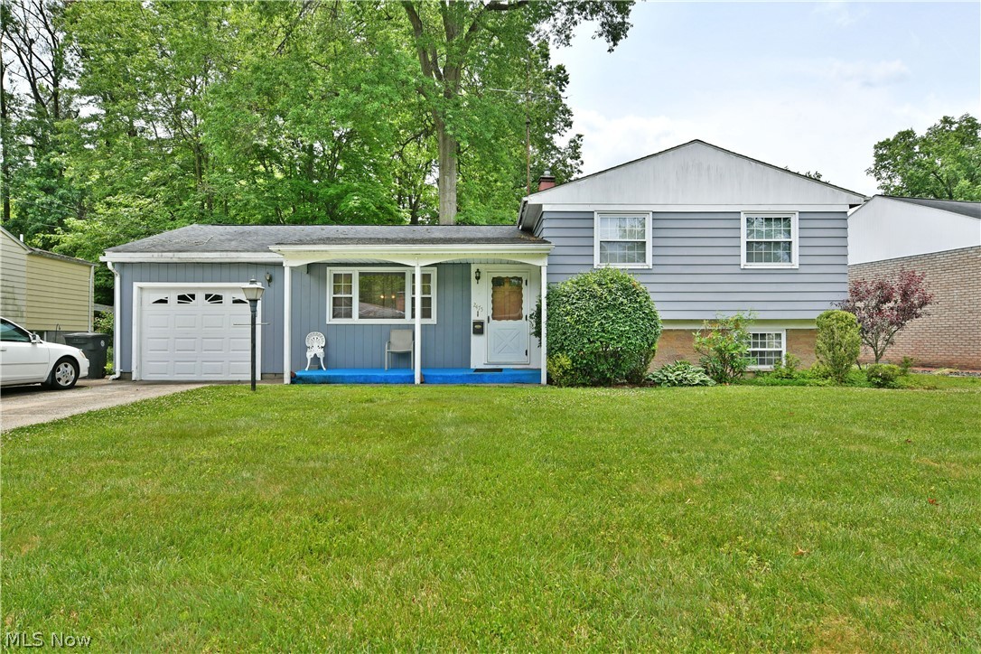 2475 Beal Street NW Warren OH 44485
