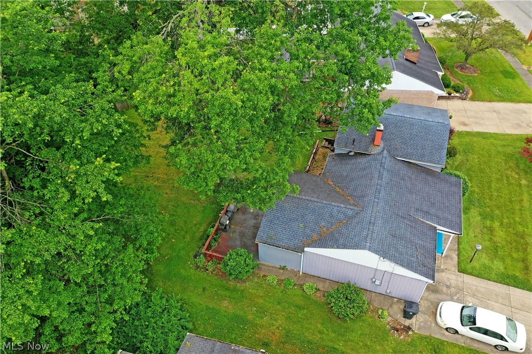 2475 Beal Street NW Warren OH 44485