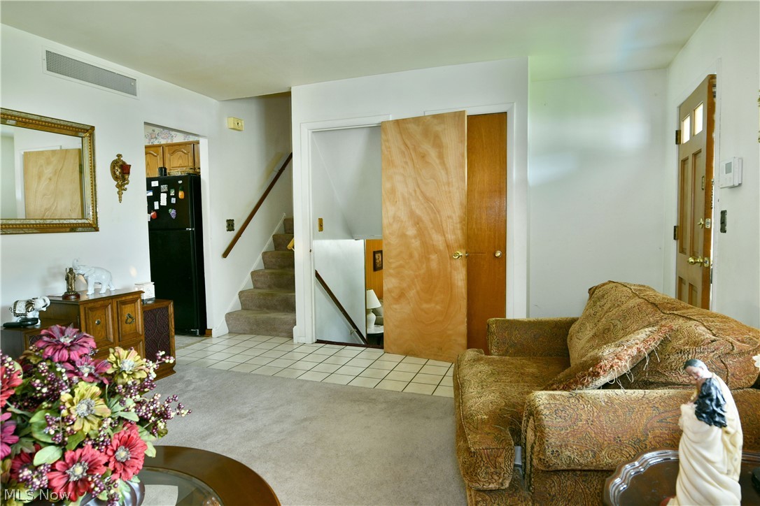 2475 Beal Street NW Warren OH 44485
