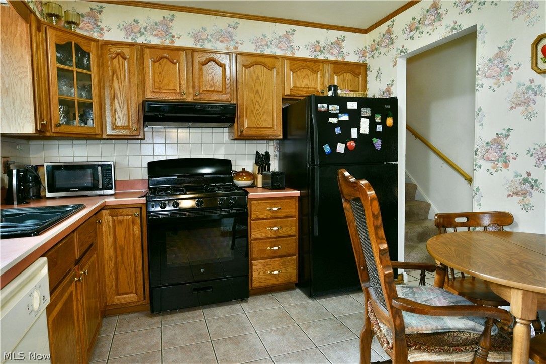 2475 Beal Street NW Warren OH 44485