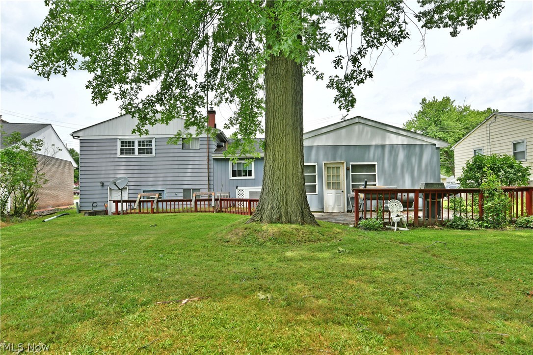 2475 Beal Street NW Warren OH 44485