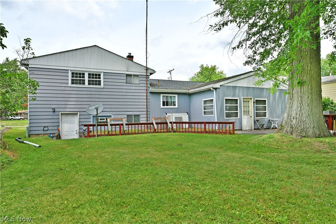 2475 Beal Street NW Warren OH 44485