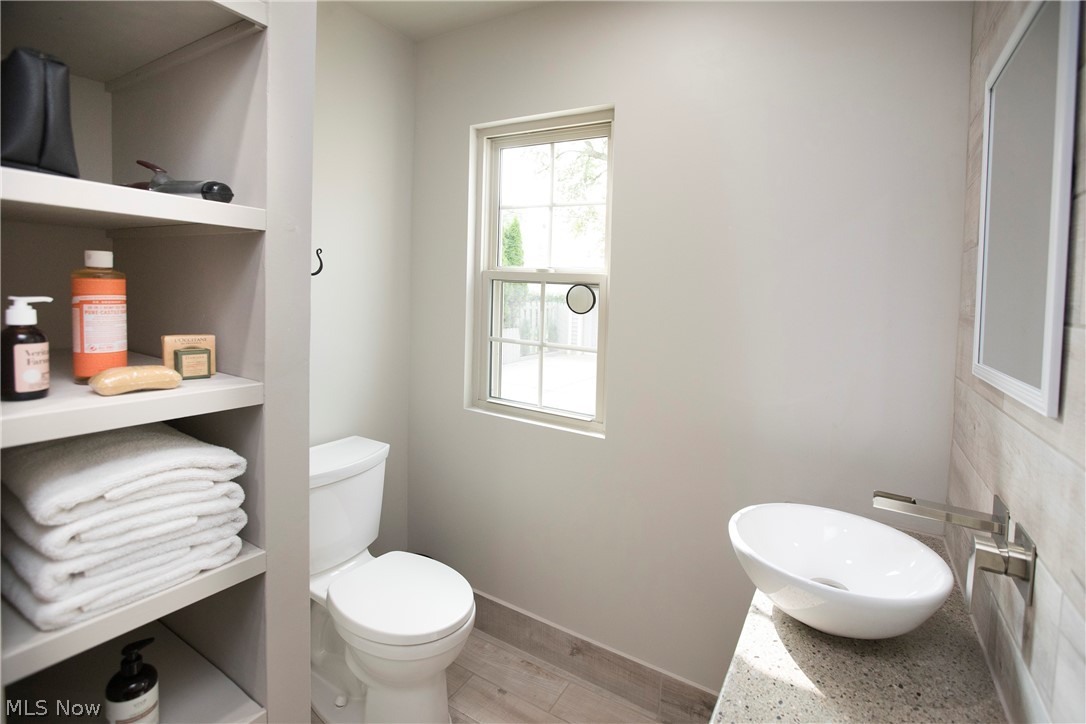 19539 Telbir Avenue Rocky River OH 44116
