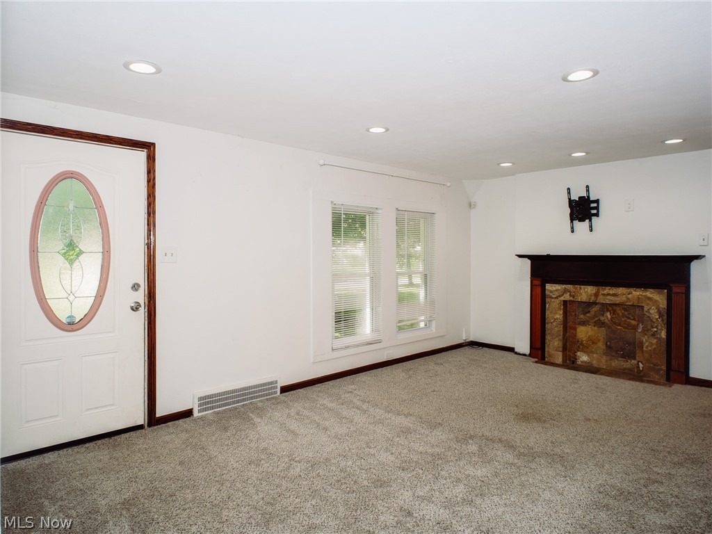 87 Rosemont Avenue Austintown OH 44515