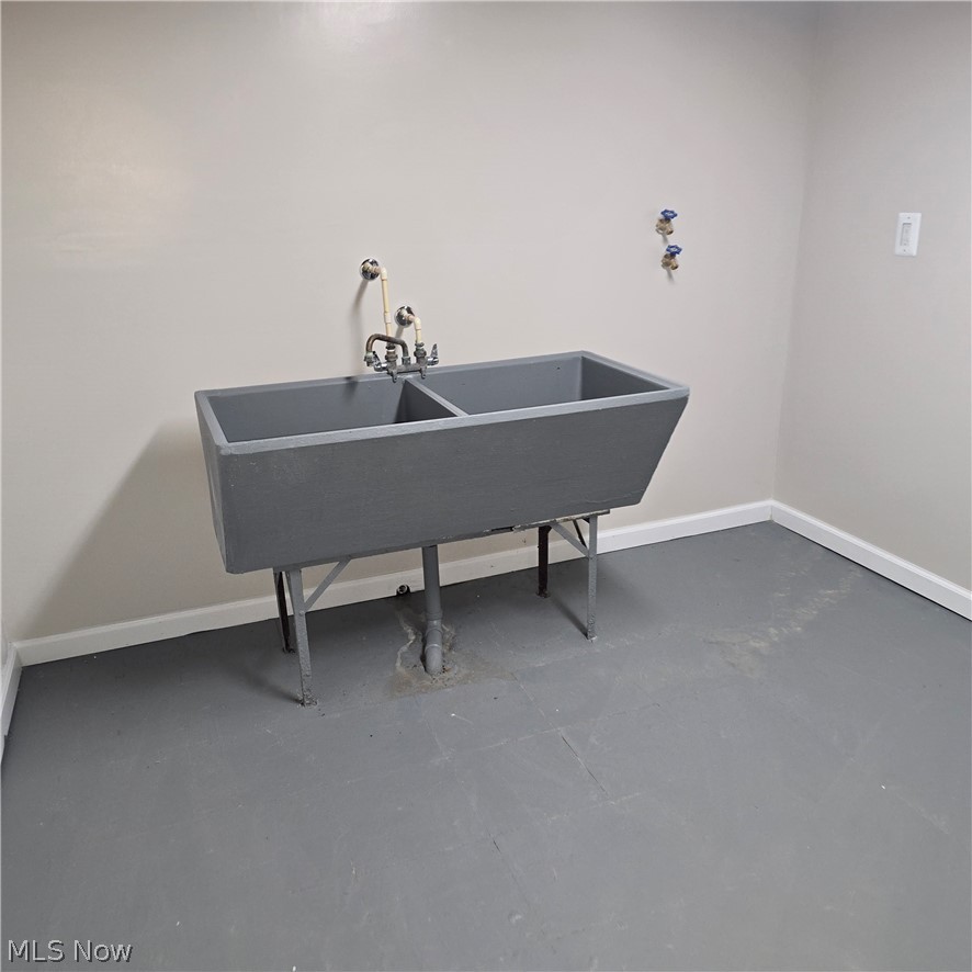 5785 Andover Boulevard Garfield Heights OH 44125