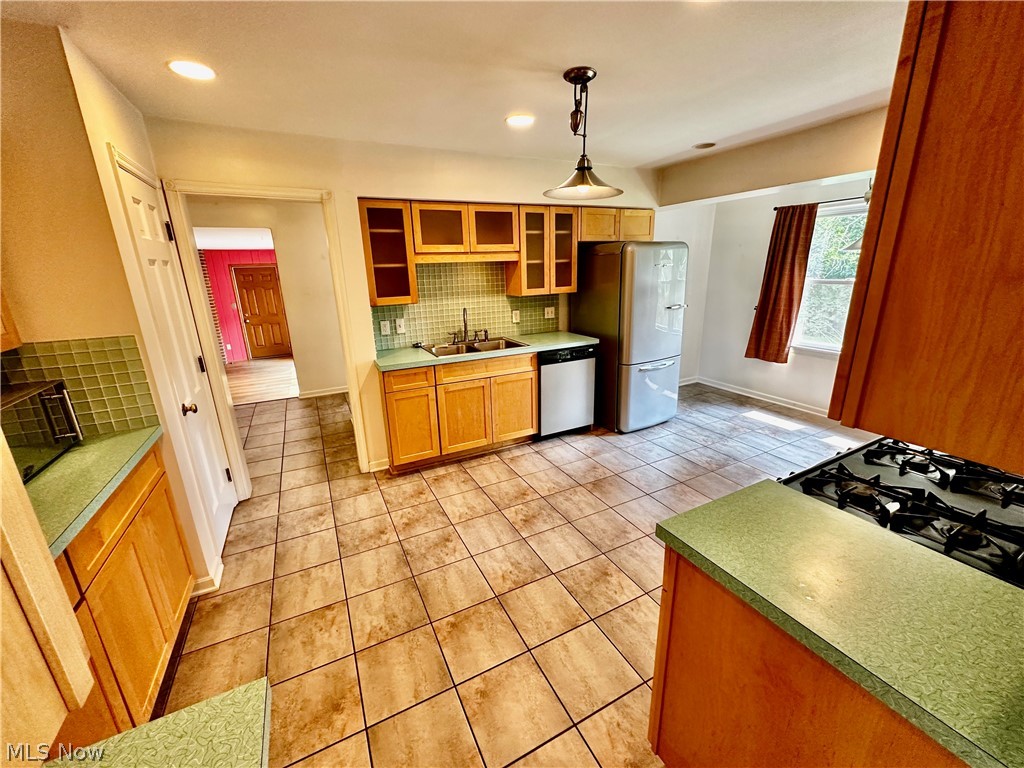 1160 Lisa Ann Drive Akron OH 44313