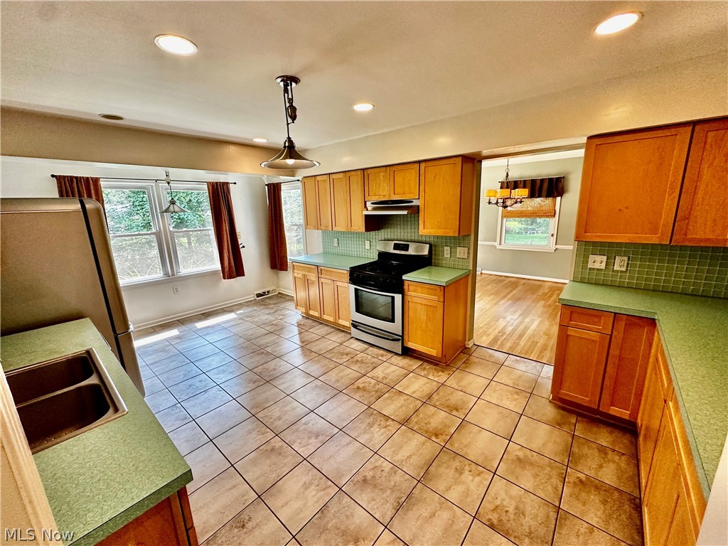 1160 Lisa Ann Drive Akron OH 44313