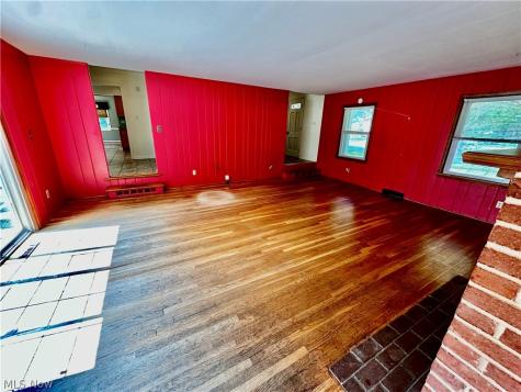 1160 Lisa Ann Drive Akron OH 44313