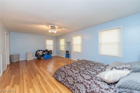 1160 Lisa Ann Drive Akron OH 44313