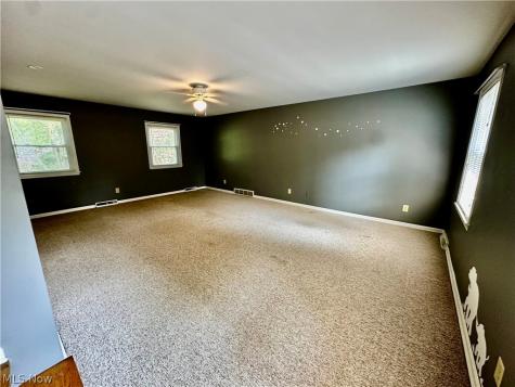 1160 Lisa Ann Drive Akron OH 44313