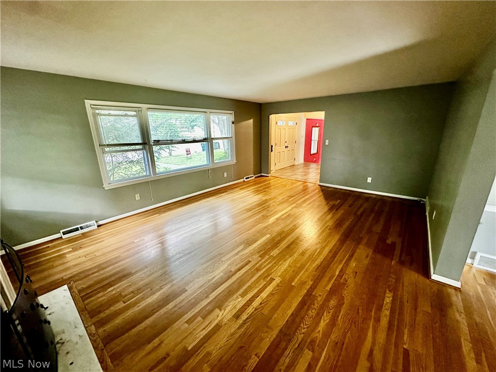 1160 Lisa Ann Drive Akron OH 44313