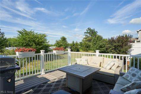 180 Nottingham Way Wadsworth OH 44281