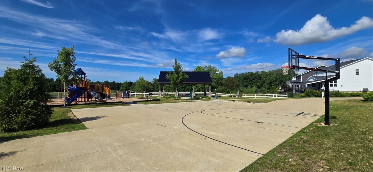 180 Nottingham Way Wadsworth OH 44281