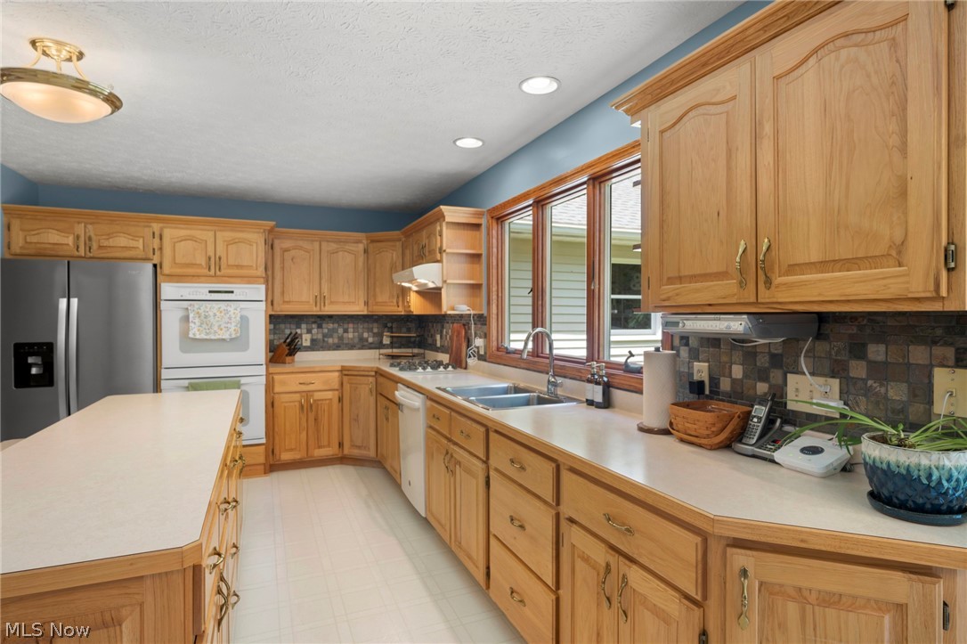 167 Rebecca Lane Brunswick OH 44212