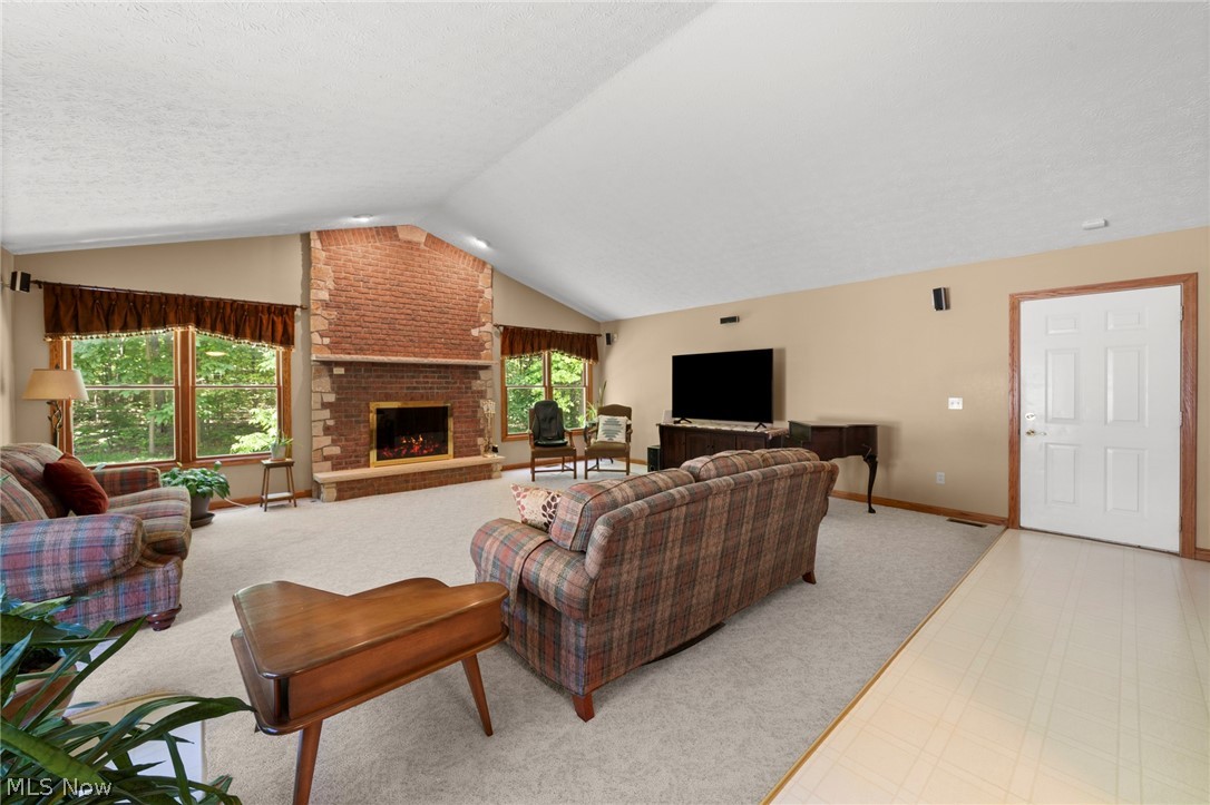 167 Rebecca Lane Brunswick OH 44212