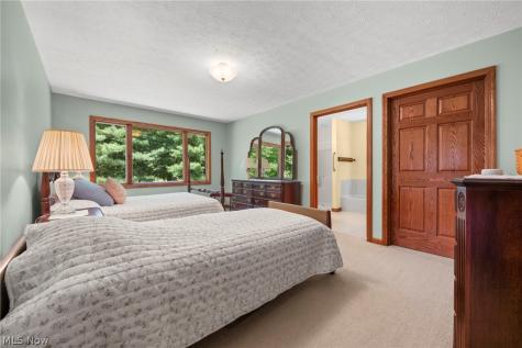 167 Rebecca Lane Brunswick OH 44212