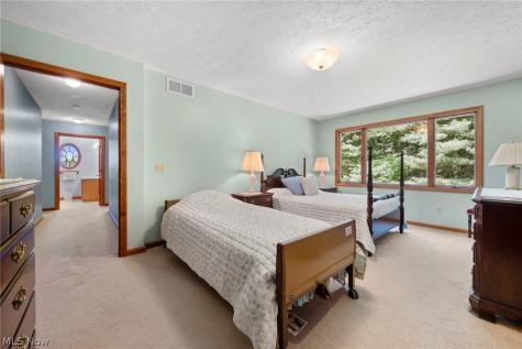 167 Rebecca Lane Brunswick OH 44212
