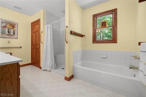 167 Rebecca Lane Brunswick OH 44212