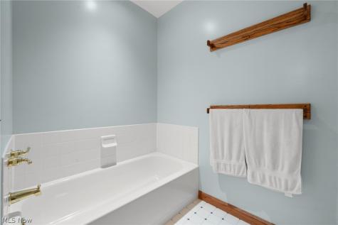 167 Rebecca Lane Brunswick OH 44212