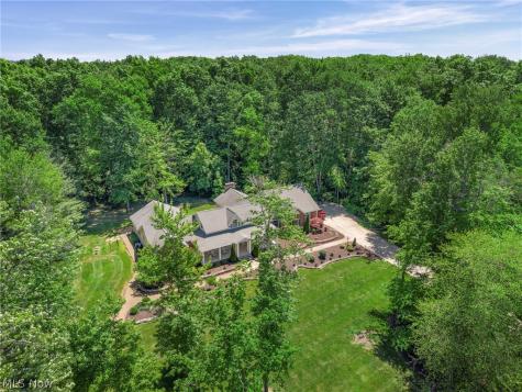 167 Rebecca Lane Brunswick OH 44212