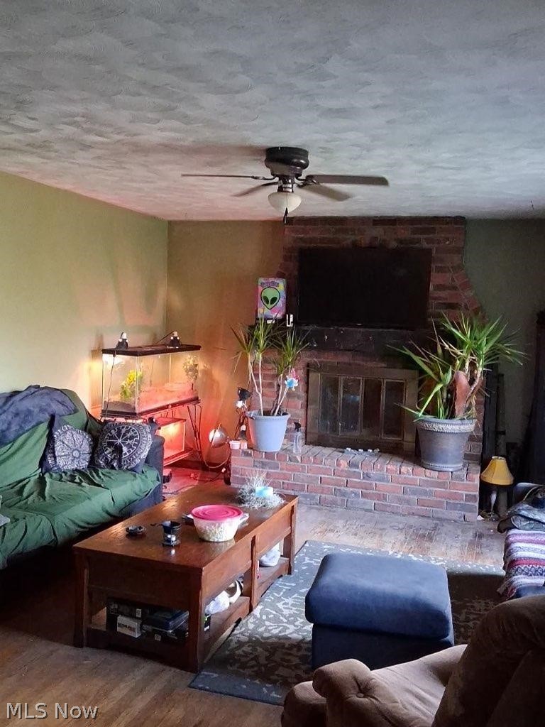 9918 Overton Road Burbank OH 44214