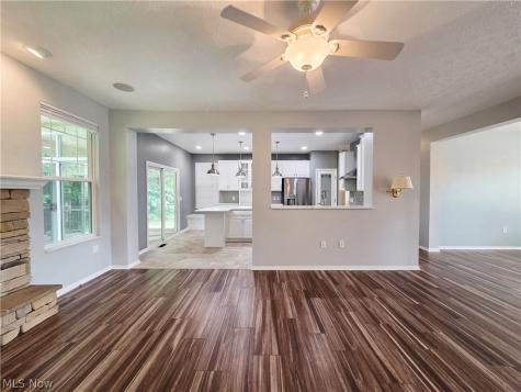 1901 Pembrooke Lane Avon OH 44011