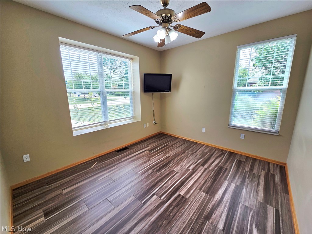 1901 Pembrooke Lane Avon OH 44011
