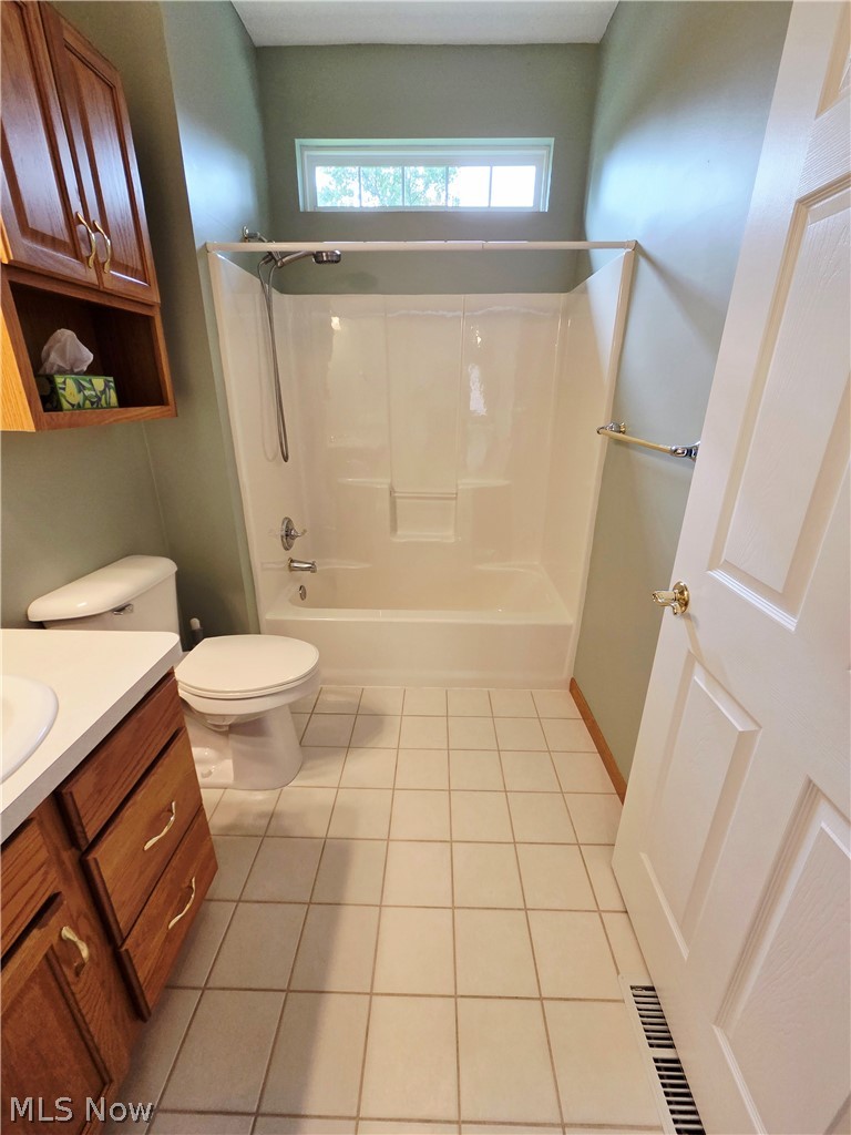 1901 Pembrooke Lane Avon OH 44011