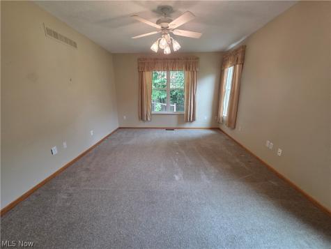 1901 Pembrooke Lane Avon OH 44011