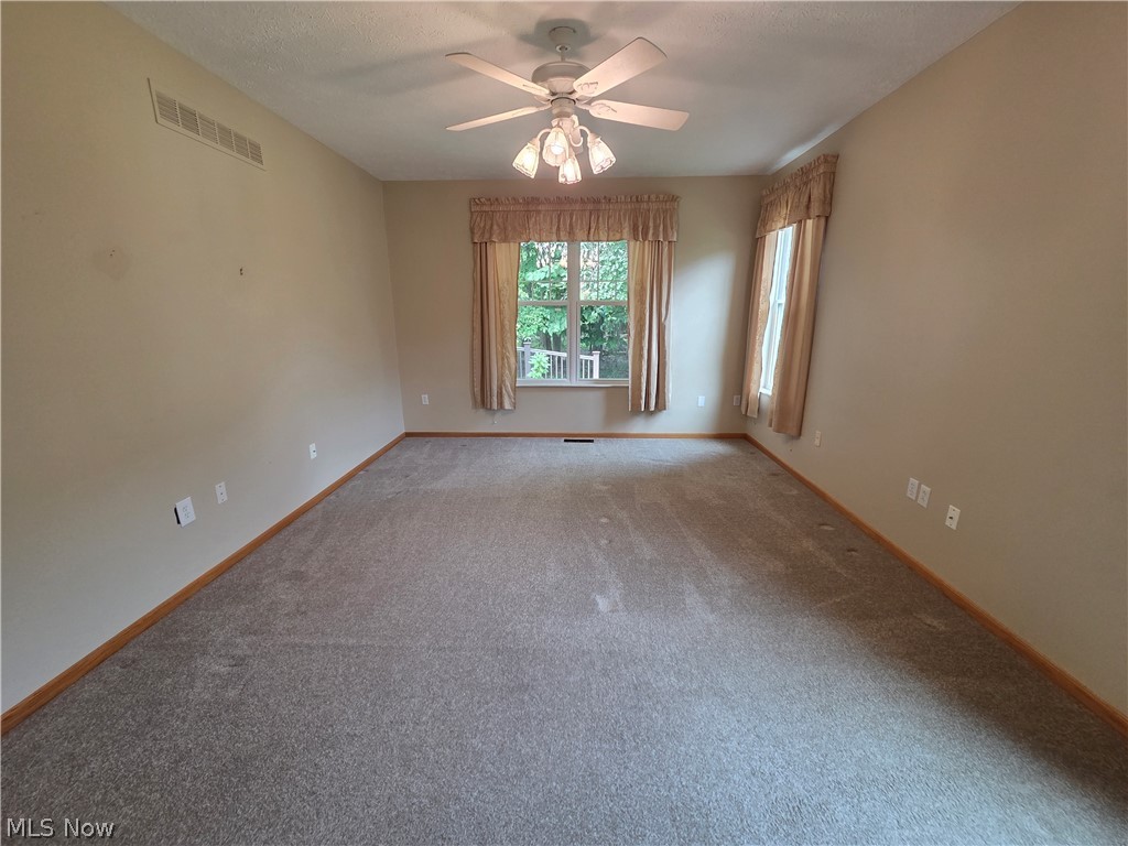 1901 Pembrooke Lane Avon OH 44011
