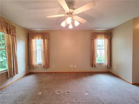 1901 Pembrooke Lane Avon OH 44011