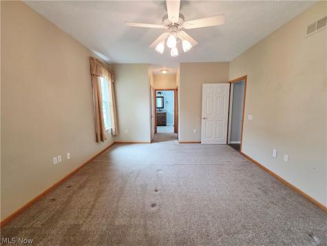 1901 Pembrooke Lane Avon OH 44011
