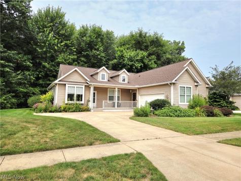 1901 Pembrooke Lane Avon OH 44011