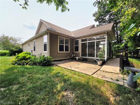 1901 Pembrooke Lane Avon OH 44011