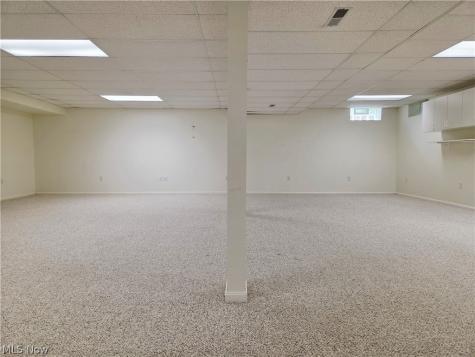 1901 Pembrooke Lane Avon OH 44011