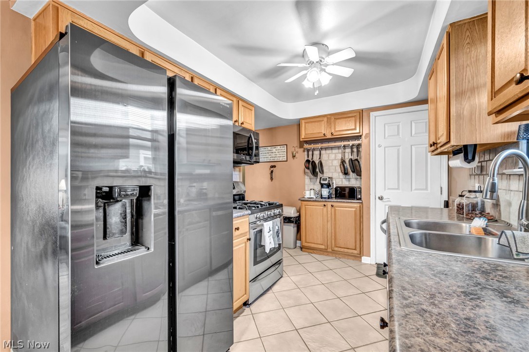 2523 Center Drive Parma OH 44134