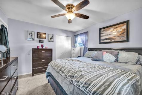 2523 Center Drive Parma OH 44134